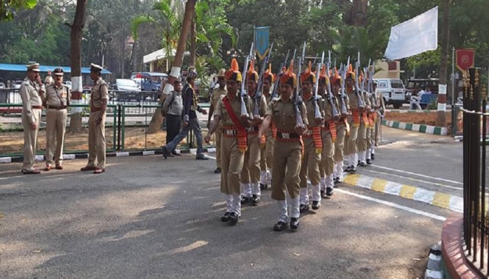  Home Guards Recruitment 2020: ಸ್ವಯಂ ಸೇವಾ ಗೃಹರಕ್ಷಕರ ಖಾಲಿ ಹುದ್ದೆಗಳಿಗೆ ಅರ್ಜಿ ಆಹ್ವಾನ title=