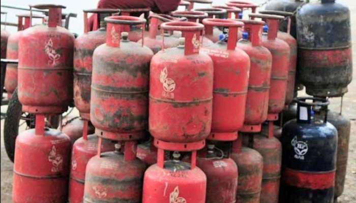 LPG ಬಳಕೆದಾರರಿಗೆ 'ಬಿಗ್ ಶಾಕ್'..! 50 ರೂ. ಏರಿಕೆಯಾದ ಸಿಲಿಂಡರ್ ಬೆಲೆ!