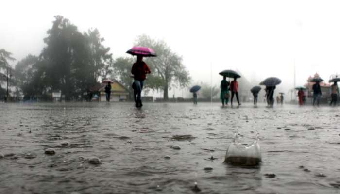 Heavy Rain: ಕರ್ನಾಟಕ ಸೇರಿದಂತೆ ಹಲವು ರಾಜ್ಯಗಳಲ್ಲಿ ಭಾರಿ ಗುಡುಗುಸಹಿತ ಭಾರಿ ಮಳೆ! title=