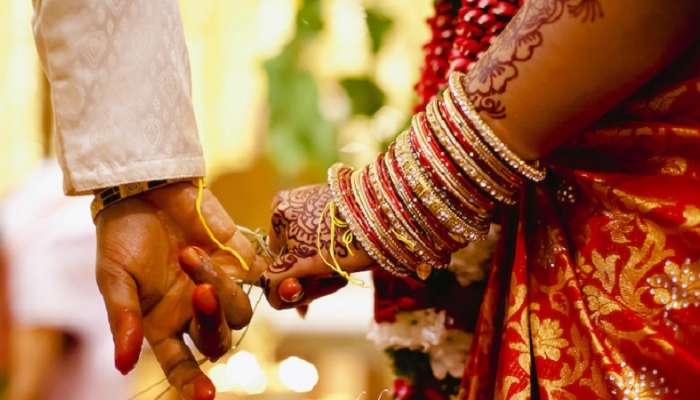 Simple Marriage: ಸರಳ ವಿವಾಹವಾಗುವ ವಧೂ ವರರಿಗೆ ಸರ್ಕಾರದಿಂದ ₹ 50 ಸಾವಿರ ಸಹಾಯಧನ! title=