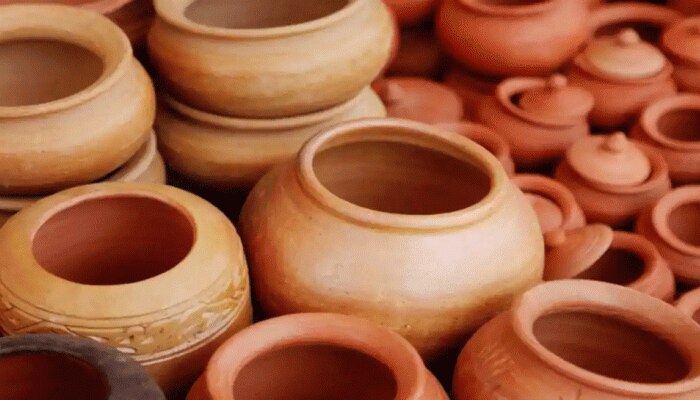 Clay Pot Water: ಬೇಸಿಗೆಯಲ್ಲಿ ಪ್ರತಿದಿನ ಮಡಕೆ ನೀರನ್ನು ಬಳಸಿ, ಉತ್ತಮ ಆರೋಗ್ಯ ನಿಮ್ಮದಾಗಿಸಿ title=