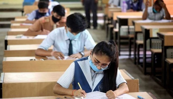 CBSE Class 12 Exams 2021: CBSE 12ನೇ ತರಗತಿ ಪರೀಕ್ಷೆಗಳಿಗೆ ಸಂಬಂಧಿಸಿದಂತೆ ಹೈ ಲೆವಲ್ ಮೀಟಿಂಗ್ ಮುಕ್ತಾಯ... ಇಲ್ಲಿದೆ ನಿರ್ಧಾರ!
