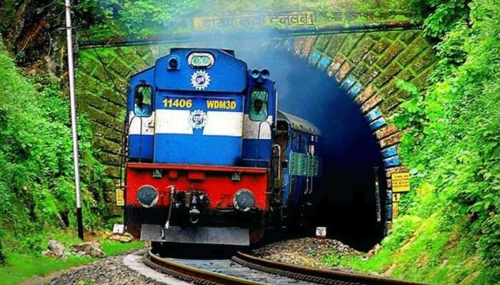 Indian Railways Masterstroke: 4G ಮೇಲೆ ಸಂಚರಿಸಲಿದೆ ರೈಲು, ಯಾತ್ರಿಗಳ ಪ್ರಯಾಣ ಮತ್ತಷ್ಟು ಸುರಕ್ಷಿತ