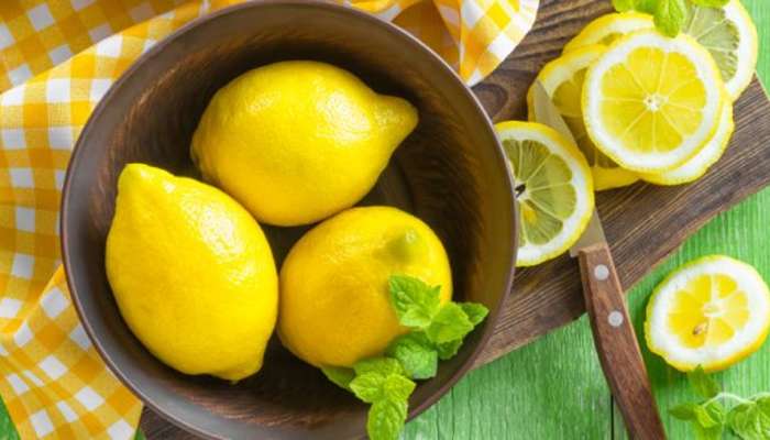 Lemon Benefits For Face: ಚರ್ಮದ ಹಲವು ಸಮಸ್ಯೆಗಳಿಗೆ ರಾಮಬಾಣ ನಿಂಬೆ title=