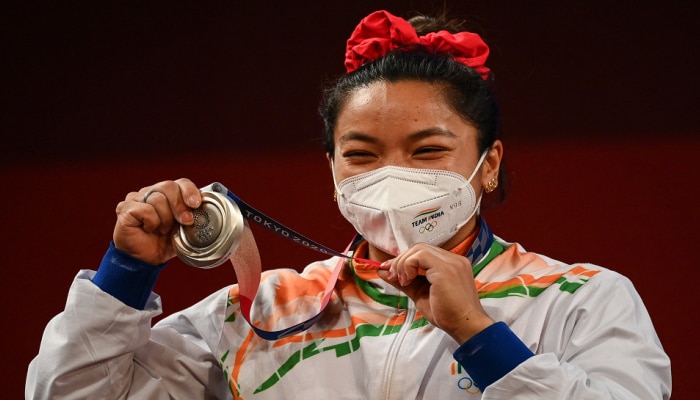 Tokyo Olympics 2020: ಖಾತೆ ತೆರೆದ ಭಾರತ, ಮೀರಾಬಾಯಿ ಚಾನುಗೆ ಒಲಿದ ಬೆಳ್ಳಿ 