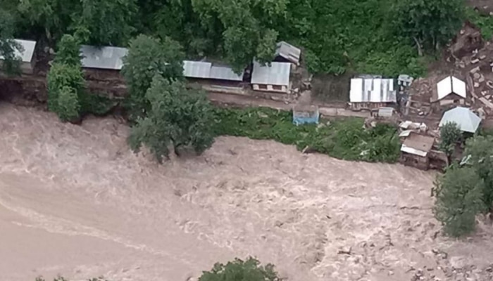 Cloudburst Hits J&K: ಜಮ್ಮು-ಕಾಶ್ಮೀರದಲ್ಲಿ ಮೋಡ ಸ್ಫೋಟ, 4 ಸಾವು, 39 ನಾಪತ್ತೆ title=