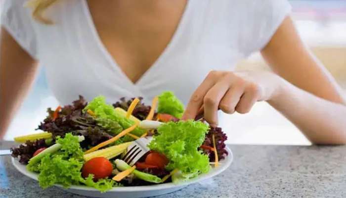 Benefits of Salad : ಸಲಾಡ್ ತಿನ್ನಲು ಸರಿಯಾದ ಮಾರ್ಗ ಯಾವುದು? ರಾತ್ರಿ ಕೂಡ ಸೇವಿಸುತ್ತಿದ್ದರೆ ಈ ಪ್ರಮುಖ ವಿಷಯ ತಿಳಿದುಕೊಳ್ಳಿ! title=