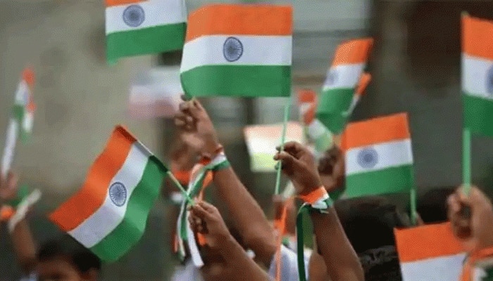 Indian Independence Day 2021: ದೇಶಭಕ್ತಿ ಚಿಮ್ಮಿಸುವ ಕನ್ನಡದ ಟಾಪ್ 5 ಚಿತ್ರ ಗೀತೆಗಳು… title=