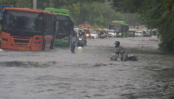 Delhi Rain : ರಾಷ್ಟ್ರ ರಾಜಧಾನಿಯಲ್ಲಿ ಭಾರೀ ಮಳೆ : ಹಲವು ಪ್ರದೇಶಗಳು ಜಲಾವೃತ 