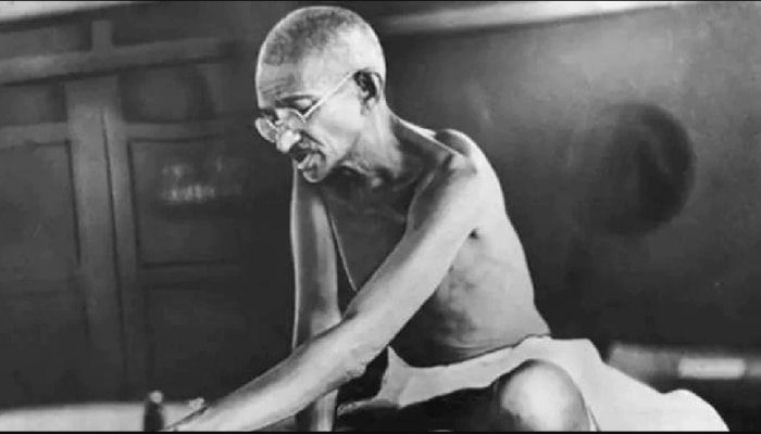 Gandhi Jayanti 2021 : ಇಂದು ಗಾಂಧಿ ಜಯಂತಿ : ಗಾಂಧೀಜಿಯವರ ಅಮೂಲ್ಯ ಆಲೋಚನೆಗಳನ್ನು ಓದಿ, ನಿಮ್ಮ ಜೀವನ ಬದಲಾಗುತ್ತದೆ title=