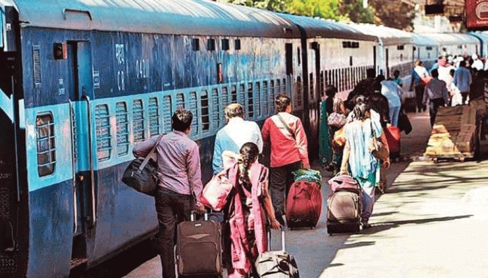 Indian Railways: ರೈಲಿನಲ್ಲಿ ಬರ್ತ್ ಖಾಲಿಯಾದರೆ ತಕ್ಷಣ ಬರುತ್ತೆ ಅಲರ್ಟ್, ಜೊತೆಗೆ ಸಿಗುತ್ತೆ ಕನ್ಫರ್ಮ್ ಟಿಕೆಟ್, ಹೇಗೆ ಗೊತ್ತಾ?