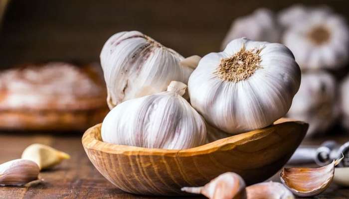 Garlic For Health:  ಬೆಳ್ಳುಳ್ಳಿ  ತಿನ್ನುವುದರಿಂದ ಲಾಭ ಎಷ್ಟಿದೆಯೋ , ನಷ್ಟವೂ ಅಷ್ಟೇ ಇದೆ 
