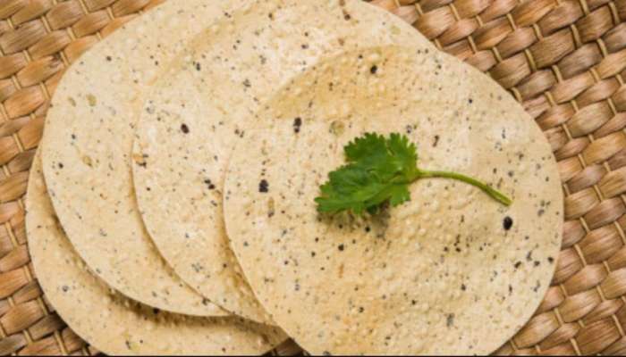 Papad Benefits : ಹಪ್ಪಳ ರುಚಿಗೆ ಮಾತ್ರವಲ್ಲ ಆರೋಗ್ಯಕ್ಕೂ ಪ್ರಯೋಜನಕಾರಿ! ಊಟದಲ್ಲಿ ಹೀಗೆ ಸೇವಿಸಿ title=