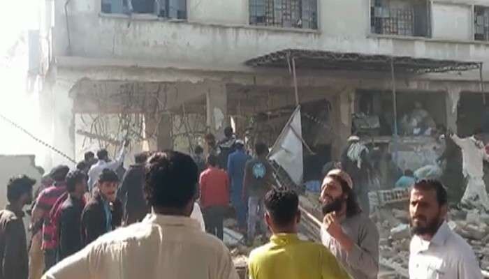Karachi Blast: ಪಾಕಿಸ್ತಾನದ ಕರಾಚಿಯಲ್ಲಿ ಭಾರಿ ವಿಸ್ಫೋಟ, 12 ಸಾವು, ಗಾಯಾಳುಗಳಲ್ಲಿ ನಾಲ್ವರ ಸ್ಥಿತಿ ಚಿಂತಾಜನಕ title=