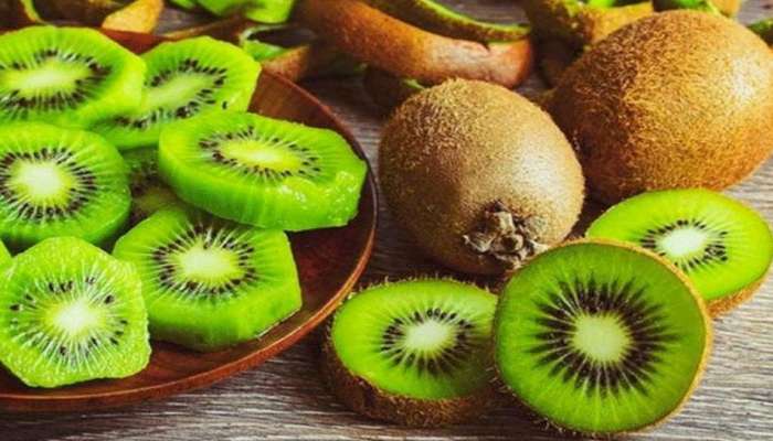 Health Benefits Of Kiwi: ಕಿವಿ ಹಣ್ಣಿನ ಸೇವನೆಯಿಂದ ಸಿಗುತ್ತೆ ಹಲವು ಪ್ರಯೋಜನ title=