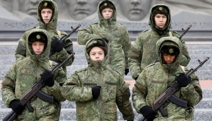 Child Army: Vladimir Putin ಬಳಿ ಇದೆ ಈ ಅಪಾಯಕಾರಿ ಚೈಲ್ಡ್ ಆರ್ಮಿ, 10 ಲಕ್ಷಕ್ಕೂ ಅಧಿಕ ಫೈಟರ್ ಗಳಿಗೆ ಸಿಕ್ಕಿದೆ ಈ ವಿಶೇಷ ತರಬೇತಿ