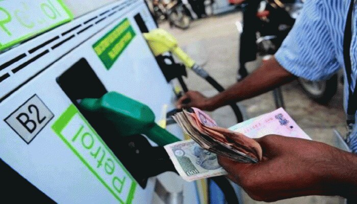 Petrol-Diesel Price Hike: ಪೆಟ್ರೋಲ್ , ಡಿಸೇಲ್ ಬೆಲೆಯಲ್ಲಿ ಭಾರೀ ಏರಿಕೆ ..! ಕಾರಣ ಹೇಳಿದ ಇಂಡಿಯನ್ ಆಯಿಲ್