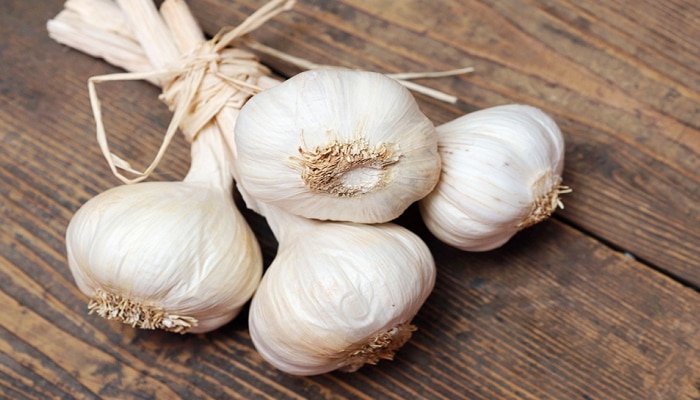 Garlic Eating Benefits: ನಿತ್ಯ ಬೆಳಗ್ಗೆ ಬೆಳ್ಳುಳ್ಳಿ ಸೇವಿಸುವುದನ್ನು ಮರೆಯಬೇಡಿ, ಯಾಕೆ ಅಂತೀರಾ? ಈ ಲೇಖನ ಓದಿ title=