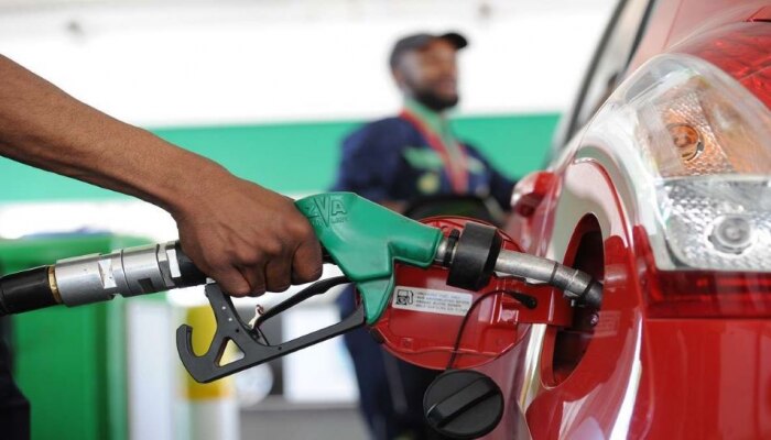 Petrol-Diesel Price: ಗ್ರಾಹಕರಿಗೆ ಬಿಗ್ ಶಾಕ್ ! ಡಿಸೇಲ್ ಬೆಲೆ ಪ್ರತಿ ಲೀಟರ್ ಗೆ 25 ರೂ.ಏರಿಕೆ title=