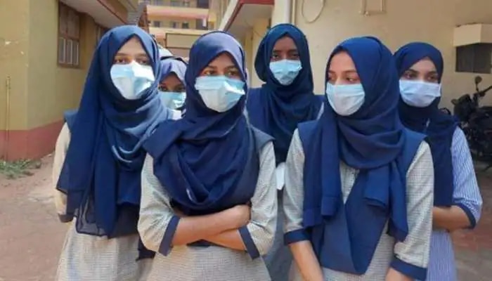 Karnataka Hijab Row: ಪರೀಕ್ಷೆಗೆ ಹಾಜರಾಗದ ವಿದ್ಯಾರ್ಥಿಗಳಿಗೆ ಎರಡನೇ ಅವಕಾಶ ಇಲ್ಲ, ರಾಜ್ಯ ಸರ್ಕಾರದ ಮಹತ್ವದ ನಿರ್ಧಾರ 