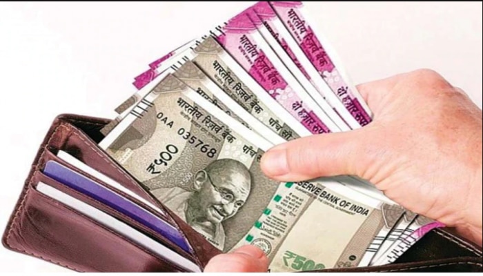 Saving Account Interest Rate: ಈ ಬ್ಯಾಂಕ್ ಗ್ರಾಹಕರಿಗೆ ಭರ್ಜರಿ ಗಿಫ್ಟ್..! title=