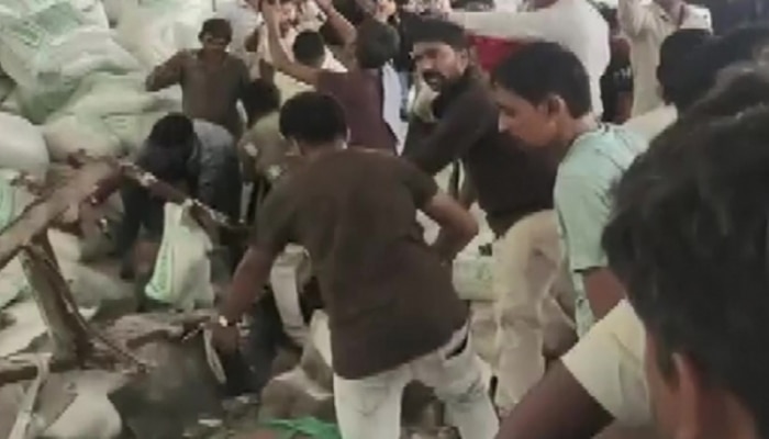 Gujarat Tragedy: ಉಪ್ಪು ಪ್ಯಾಕೇಜಿಂಗ್ ಕಾರ್ಖಾನೆಯ ಗೋಡೆ ಕುಸಿತ: 12 ಮಂದಿ ದುರ್ಮರಣ 