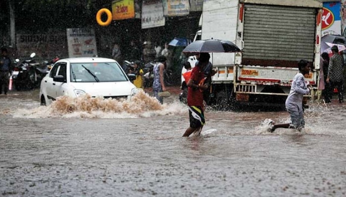 Heavy Rains : ಬೆಂಗಳೂರಿನಲ್ಲಿ ಭಾರೀ ಮಳೆ : ರಾಜ್ಯದ 7 ಜಿಲ್ಲೆಗಳಲ್ಲಿ ರೆಡ್ ಅಲರ್ಟ್!