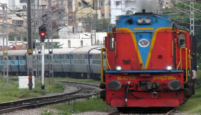 Railway Recruitment 2022 : ರೈಲ್ವೆ ಇಲಾಖೆಯಲ್ಲಿ ಬಂಪರ್ ಉದ್ಯೋಗಾವಕಾಶ : 5636 ಹುದ್ದೆಗಳಿಗೆ ಅರ್ಜಿ ಆಹ್ವಾನ!