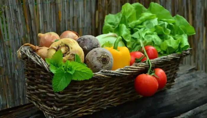 Vegetable Price: ಈರುಳ್ಳಿ ಇಳಿಕೆ-ಟೊಮೆಟೋ ಏರಿಕೆ: ಮತ್ತೆ ಏರಿಳಿತವಾಗುತ್ತಿದೆ ತರಕಾರಿ ದರ! 