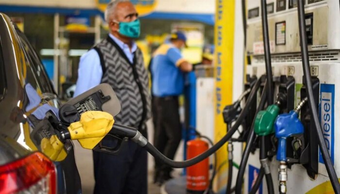 Petrol-Diesel Price: ದೇಶದಲ್ಲಿ ಮತ್ತಷ್ಟು ಅಗ್ಗವಾಗಲಿದೆ ಪೆಟ್ರೋಲ್-ಡೀಸೆಲ್! ಇಂದಿನ ಅಪ್‌ಡೇಟ್ ತಿಳಿಯಿರಿ title=