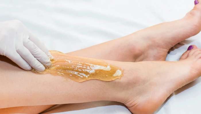 Soft Waxing Tips: ಮನೆಯಲ್ಲಿಯೇ ಮಾಡಿಕೊಳ್ಳಿ ಸಾಫ್ಟ್ ವ್ಯಾಕ್ಸಿಂಗ್  title=