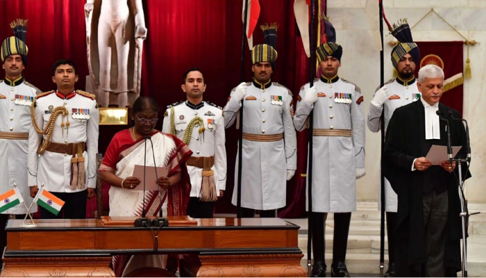New Chief Justice : ದೇಶದ 49ನೇ ಸಿಜೆಐ ಆಗಿ ನ್ಯಾ. ಉದಯ್ ಉಮೇಶ್ ಲಲಿತ್ ಪ್ರಮಾಣವಚನ!