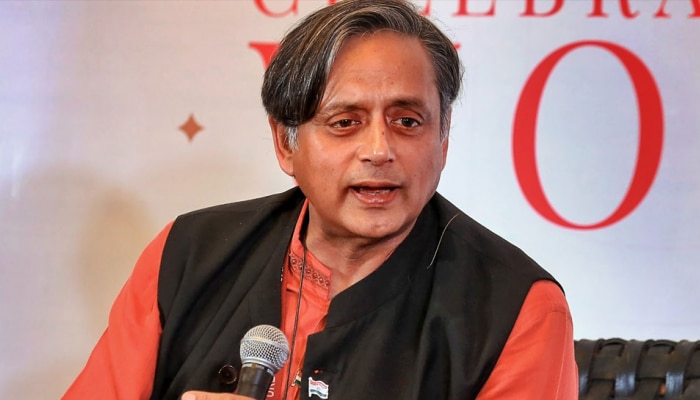 Shashi Tharoor : ಕಾಂಗ್ರೆಸ್ ಅಧ್ಯಕ್ಷ ಚುನಾವಣೆಗೆ ಸ್ಪರ್ಧಿಸಲು ತರೂರ್ ಮನವೊಲಿಸಿದವರು ಯಾರು? ರಹಸ್ಯ ಬಿಚ್ಚಿಟ್ಟ ಶಶಿ title=
