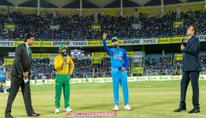 IND vs SA 2nd T20I: ದ.ಆಫ್ರಿಕಾ-ಭಾರತ ಹೈವೋಲ್ಟೇಜ್ ಪಂದ್ಯ: ಟಾಸ್ ಗೆದ್ದು ಫೀಲ್ಡಿಂಗ್ ಆಯ್ದುಕೊಂಡ ಹರಿಣಗಳು  title=