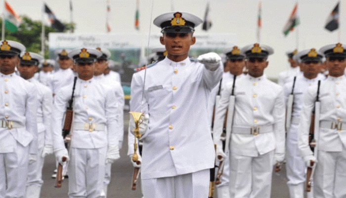 Indian Navy Bharti 2022: ಭಾರತೀಯ ನೌಕಾಪಡೆಯು 212 ಹುದ್ದೆಗಳಿಗೆ ಅರ್ಜಿ ಆಹ್ವಾನ  title=
