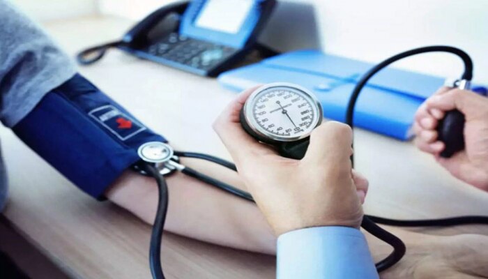 High Blood Pressure: ಔಷಧಿ ಇಲ್ಲದೆ ಈ ರೀತಿ ಅಧಿಕ ರಕ್ತದೊತ್ತಡ ನಿಯಂತ್ರಿಸಿರಿ title=