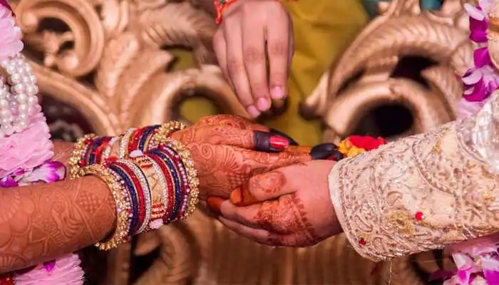 Delay In Marriage: ಕಂಕಣ ಬಲ ಕೂಡಿಬರುತ್ತಿಲ್ಲವೇ? ಈ ಉಪಾಯ ಮಾಡಿ ಸಂಬಂಧ ಖುದ್ದಾಗಿ ನಿಮ್ಮ ಮನೆಬಾಗಿಲಿಗೆ ಬರುತ್ತದೆ