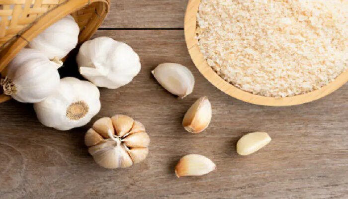 Garlic Health Tips: ಚಳಿಗಾಲದಲ್ಲಿ ಬೆಳ್ಳುಳ್ಳಿ ಸೇವಿಸಿದ್ರೆ ಇಷ್ಟೆಲ್ಲಾ ಆರೋಗ್ಯ ಪ್ರಯೋಜನಗಳಿವೆ title=