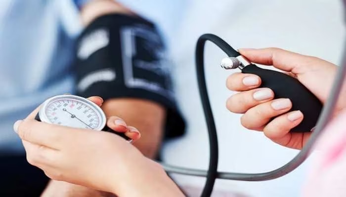 High Blood Pressure: ಅಧಿಕ ರಕ್ತದೊತ್ತಡ ಇರುವವರು ಈ ಸಂಗತಿಗಳಿಂದ ಅಂತರ ಕಾಯ್ದುಕೊಳ್ಳಿ, ರಕ್ತದೊತ್ತಡ ನಿಯಂತ್ರಣದಲ್ಲಿರುತ್ತದೆ