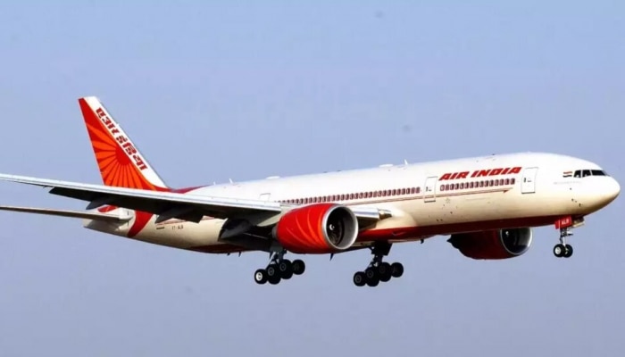 Air India Flight: ಚಿಕಾಗೋ ಏರ್‌ಪೋರ್ಟ್‌ನಲ್ಲಿ ಸಿಕ್ಕಿಬಿದ್ದ 300 ಏರ್ ಇಂಡಿಯಾ ಪ್ರಯಾಣಿಕರು, ಕಾರಣ ಗೊತ್ತಾ!