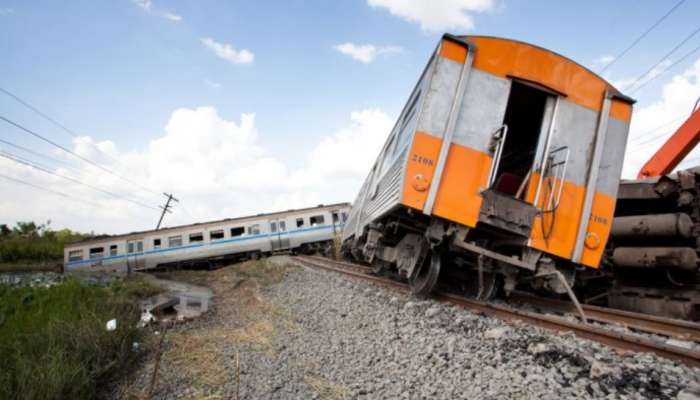 Train  accident: ಒಂದಕ್ಕೊಂದು ಡಿಕ್ಕಿ ಹೊಡೆದ ರೈಲು ಅಮಾಯಕರನ್ನು ಬಲಿ ಪಡೆದ ಟ್ರೈನ್‌