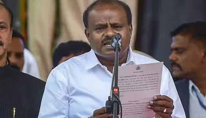 Karnataka Election 2023: ರೈತರ ಮಕ್ಕಳನ್ನು ಮದುವೆಯಾಗುವ ವಧುವಿಗೆ 2 ಲಕ್ಷ ರೂ. ಪ್ರೋತ್ಸಾಹ ಧನ ನೀಡುವುದಾಗಿ ಹೆಚ್ಡಿಕೆ ಘೋಷಣೆ! title=