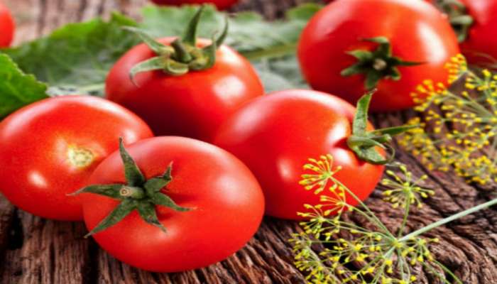  Tomato Side Effects:  ಪ್ರತಿನಿತ್ಯ ಅಡುಗೆಯಲ್ಲಿ ಟೊಮ್ಯಾಟೋ ಬಳಸುವ ಮುನ್ನ ಯೋಚಿಸಿ!