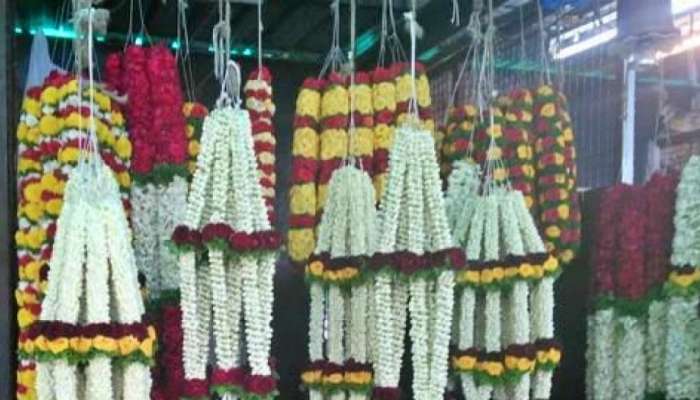 Karnataka Election 2023: ಎಲೆಕ್ಷನ್‌ ಬಿಸಿಯ ನಡುವೆ ಹೆಚ್ಚಾಯ್ತು ಹೂವಿನ ಹಾರಗಳಿಗೆ ಬೇಡಿಕೆ 