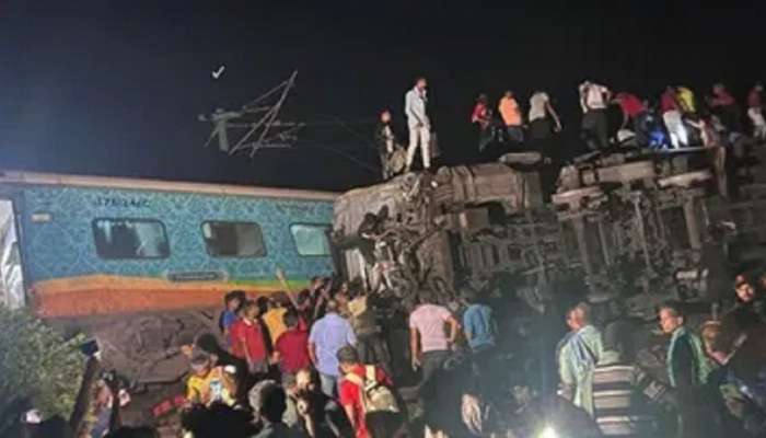 Odisha Train Accident: ಒಡಿಶಾದಲ್ಲಿ ಭೀಕರ ರೈಲು ದುರಂತ: ಸಾವಿನ ಸಂಖ್ಯೆ 233ಕ್ಕೆ ಏರಿಕೆ- 900ಕ್ಕೂ ಹೆಚ್ಚು ಮಂದಿಗೆ ಗಾಯ! title=