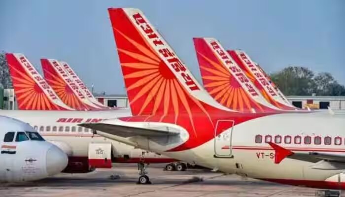 Air India Deal: ಇಂಡಿಗೊ ಬಳಿಕ 470 ವಿಮಾನಗಳ ಖರೀದಿಗಾಗಿ ಬೋಯಿಂಗ್-ಏರ್ ಬಸ್ ಜೊತೆಗೆ ಒಪ್ಪಂದ ಮಾಡಿಕೊಂಡ ಏರ್ ಇಂಡಿಯಾ title=