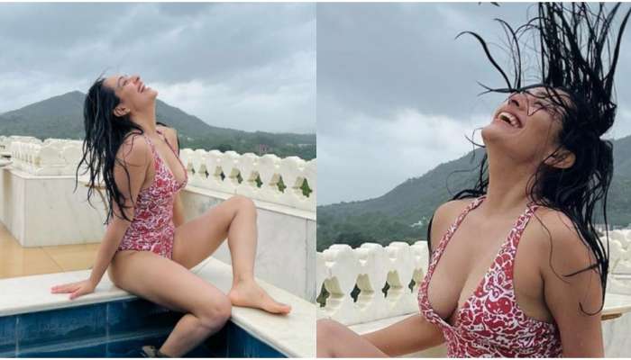 Apoorva arora hot sale bikini