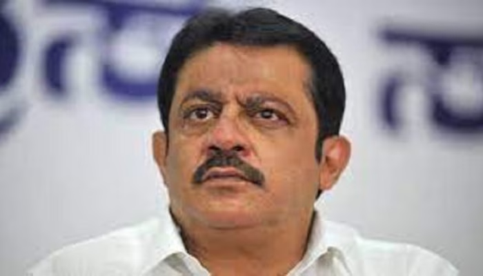 ಕಾಲಮಿತಿಯಲ್ಲಿ ವಸತಿ ಯೋಜನೆ ಅನುಷ್ಠಾನಕ್ಕೆ ಸಚಿವ ಜಮೀರ್ ಅಹಮದ್ ಗಡುವು 
