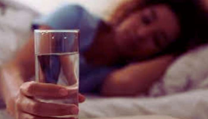 Drinking Water Before Sleep: ರಾತ್ರಿ ಮಲಗುವ ಮುನ್ನ ನೀರು ಕುಡಿಯುವುದು ಎಷ್ಟು ಸರಿ 
