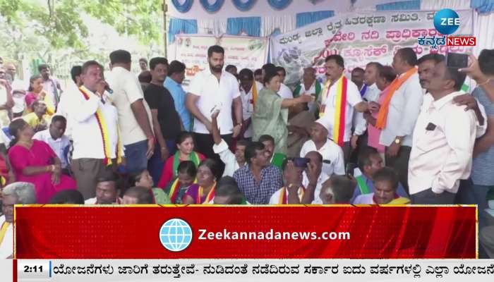 Abhishek Ambareesh participated in Cauvery protest in Mandya